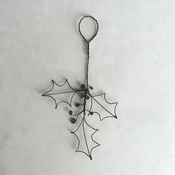 Handmade Rusty wire Holly