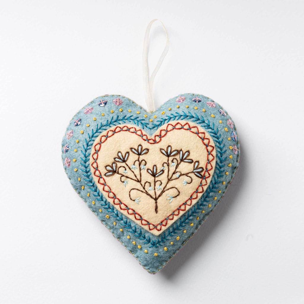 Felt Embroidered Heart Kit
