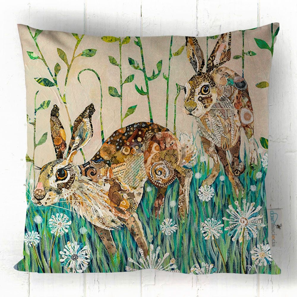 Catch me if you can! Hares - Cushion