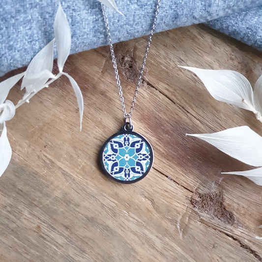 Walnut Inlay Circle Necklace