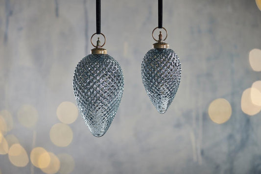 Harini  - Giant Bauble - antique silvered blue