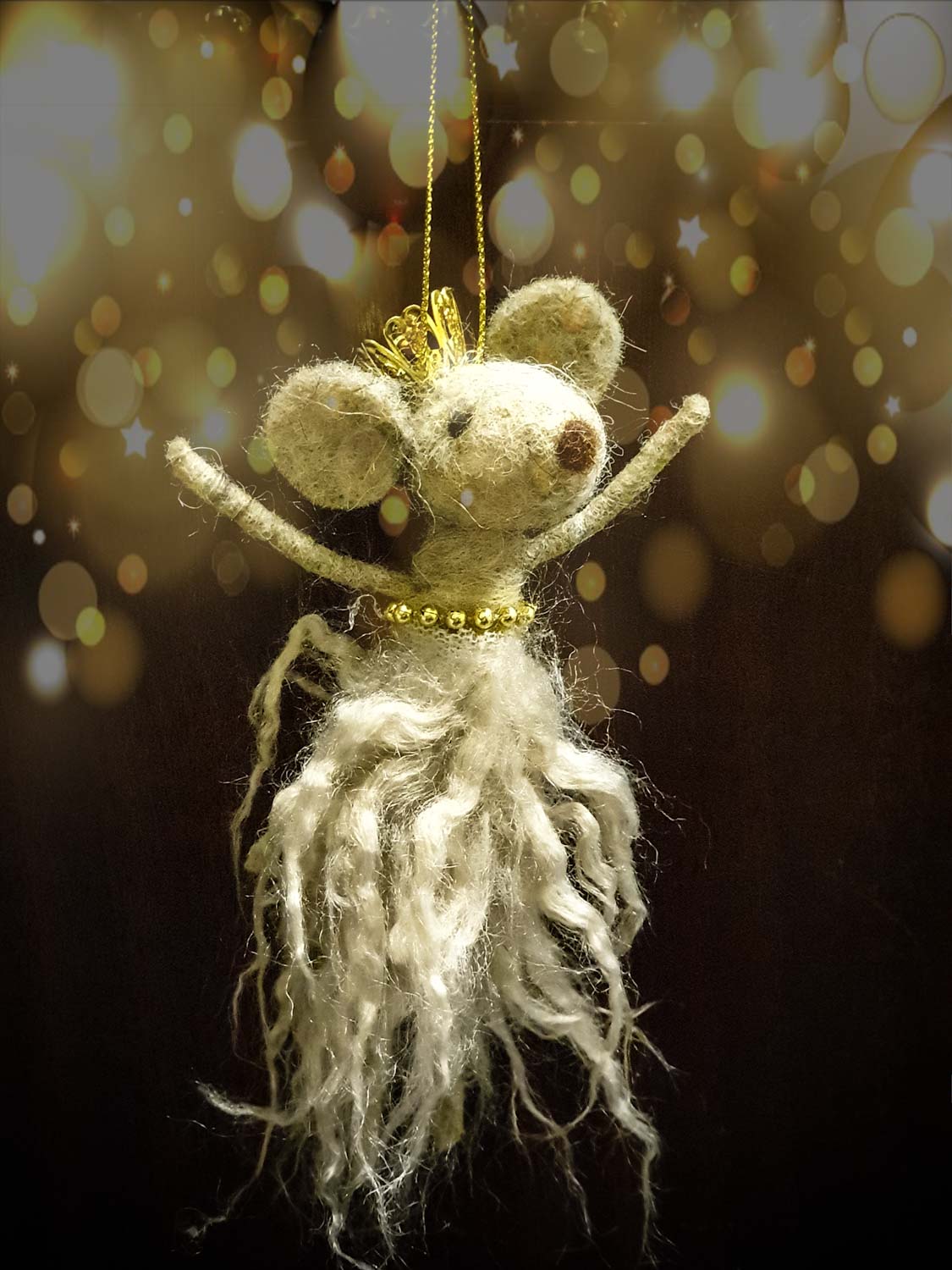Mouse in wool dress and crown -  decoration